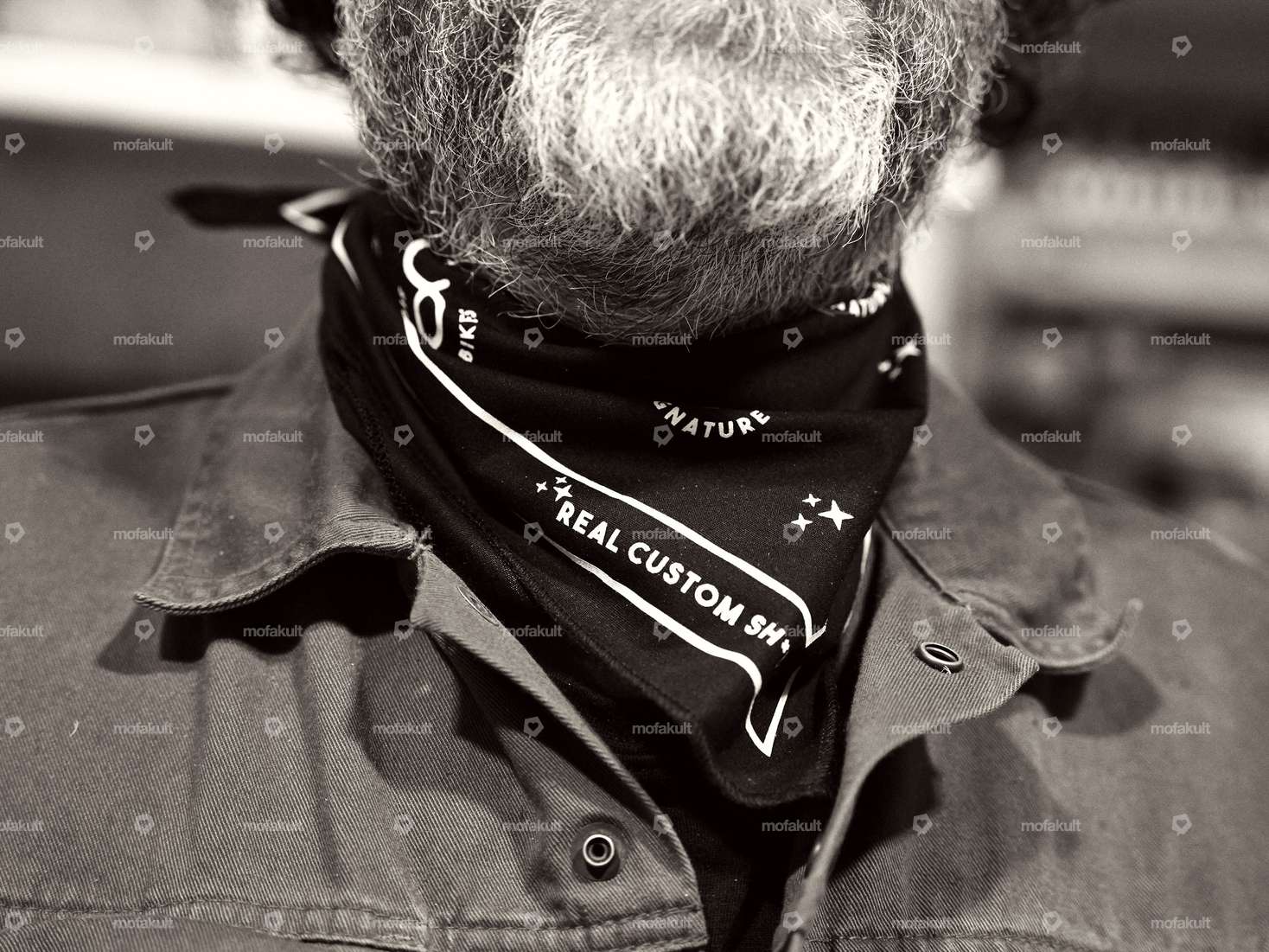 Siggnature Bandana 50 x 50 cm noir / crème Carousel Image 2