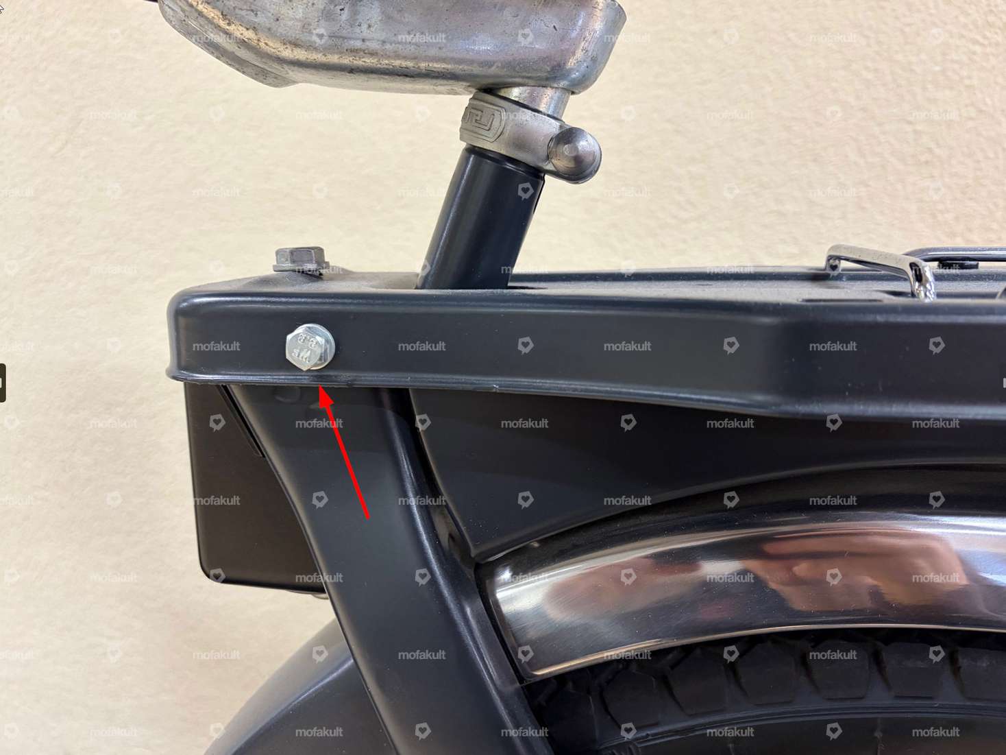 Entretoise porte-bagages plastique noir | Piaggio Ciao SC, PX Carousel Image 2