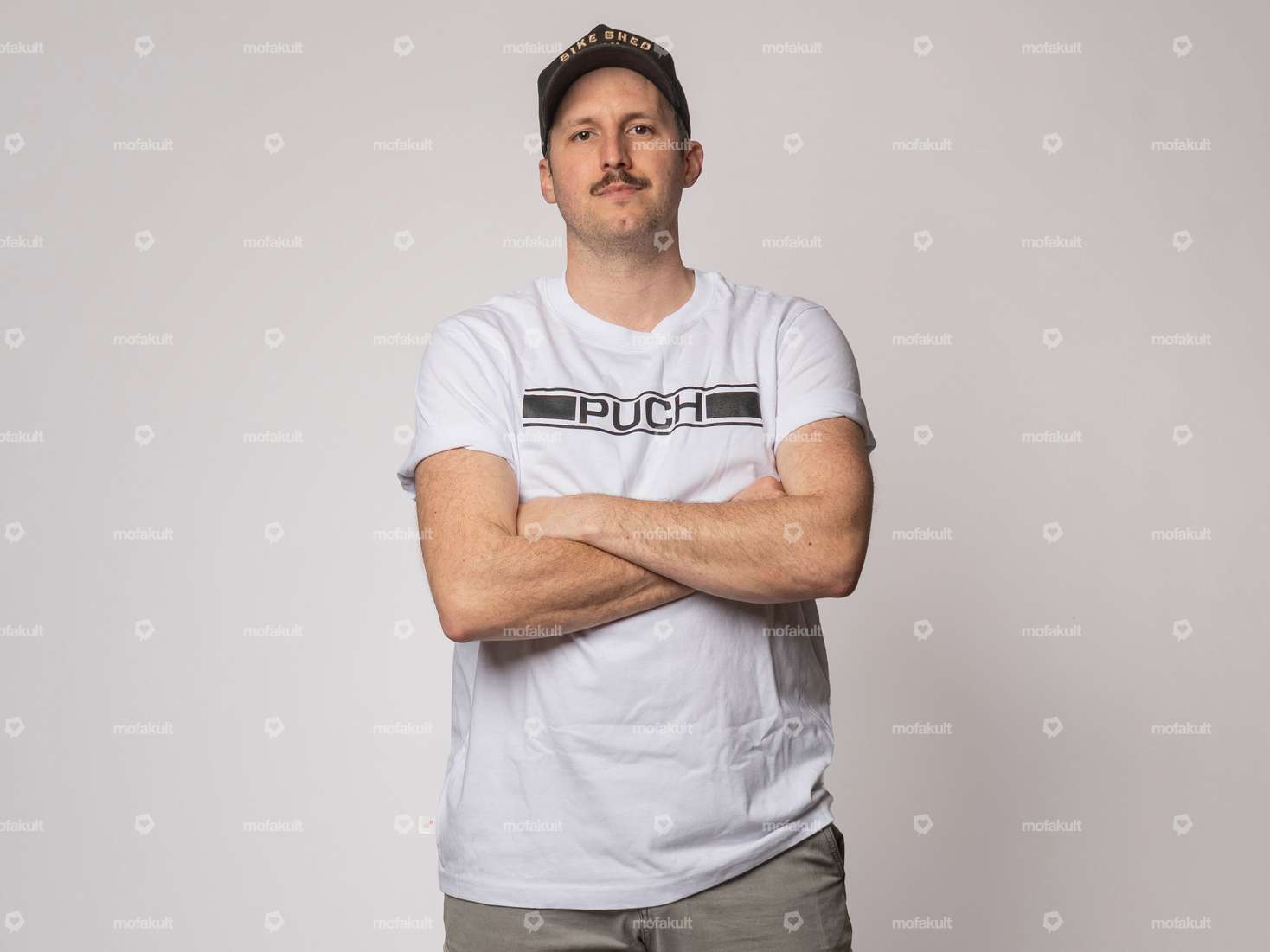 mk-Merch T-Shirt "PUCH" UNISEX blanc Carousel Image 3