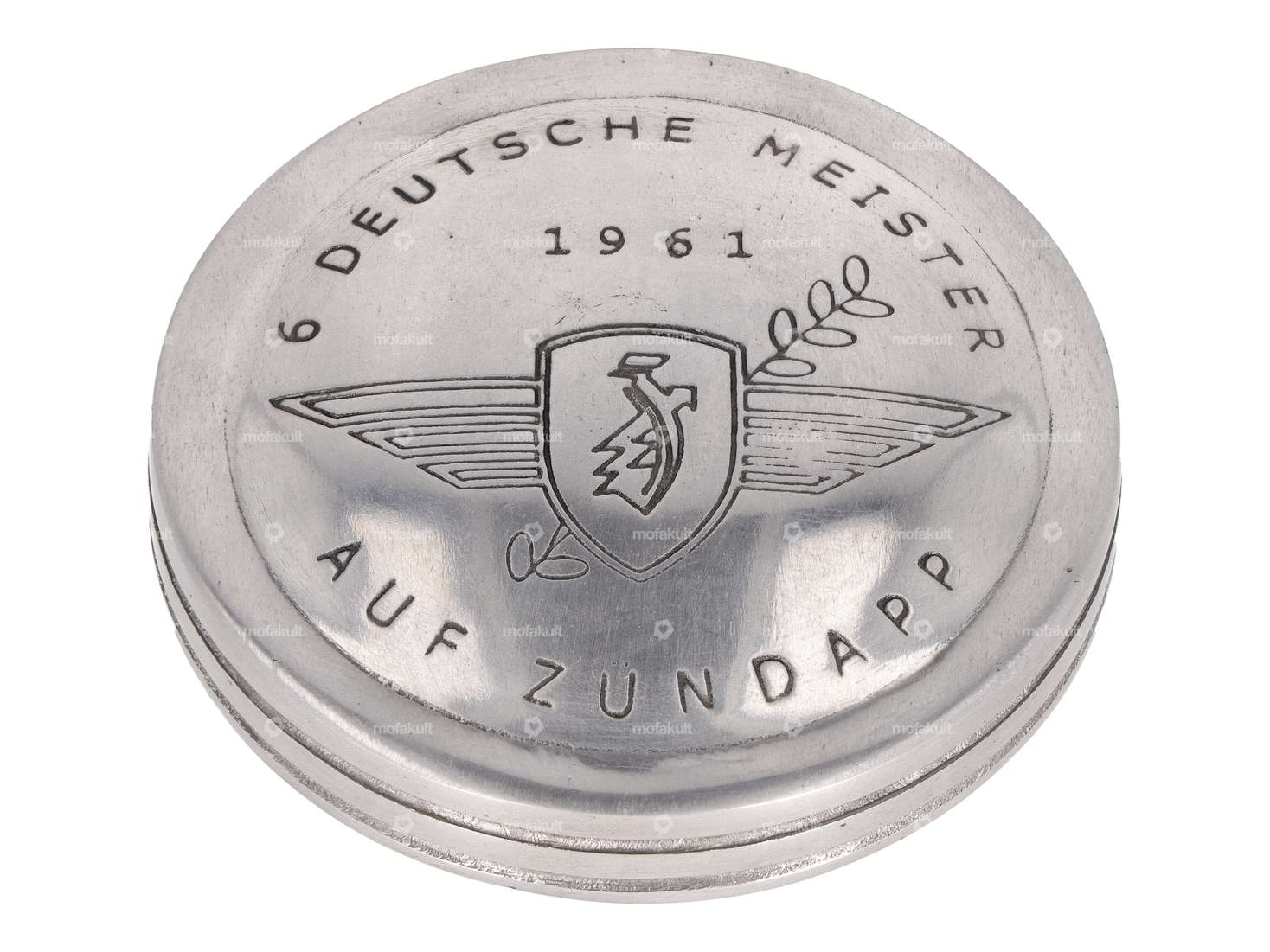 Bouchon de réservoir "6 champions allemands sur Zündapp 1961" 40 mm baïonnette Carousel Image 1