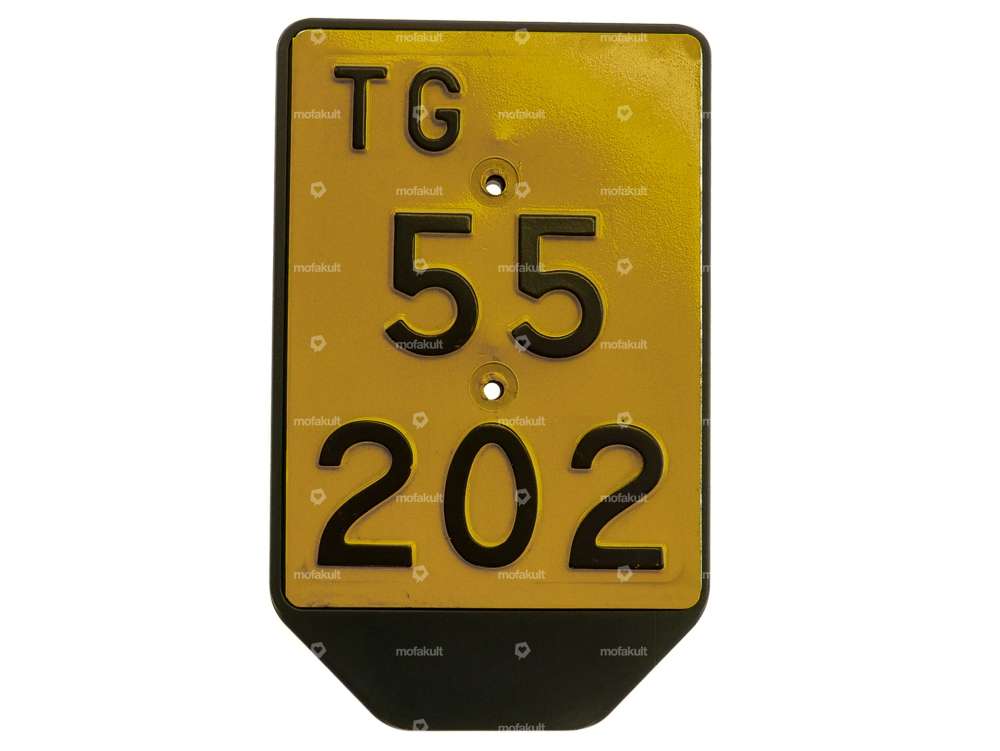 Plastic license plate holder (CH version) Carousel Image 3