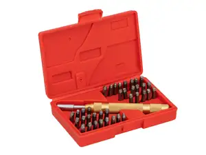 Set de chiffres et lettres à frapper Set de chiffres et lettres à frapper