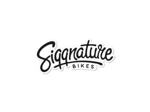 Autocollant Siggnature "Siggnature Bikes" 70 x 30 mm blanc Autocollant Siggnature "Siggnature Bikes" 70 x 30 mm blanc